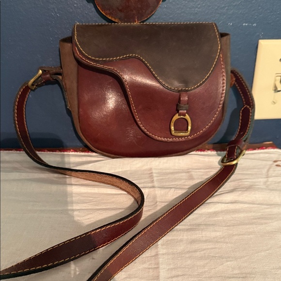 Vintage Leather Crossbody Bag - Picture 1 of 3